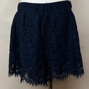 Zara Basic Women's Small Lace Overlay Floral Shortie Shorts Pull On